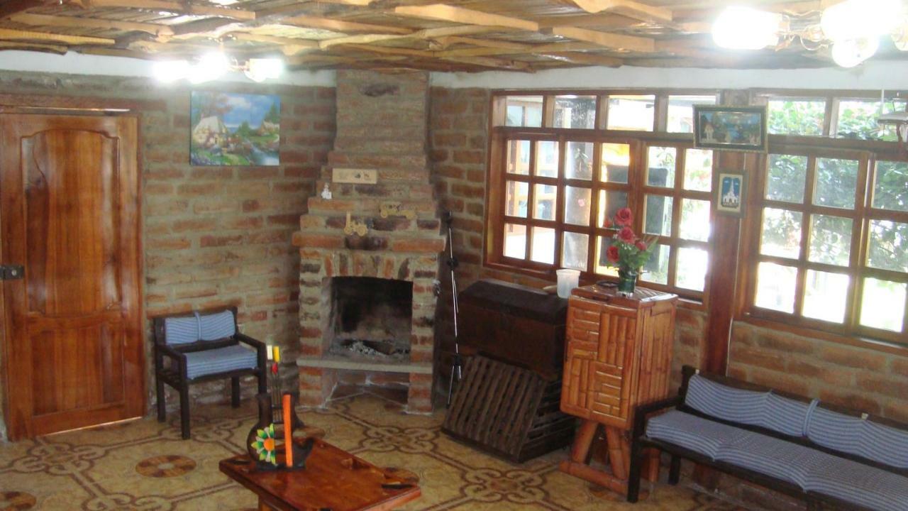 El Descanso “The Rest” Otavalo Esterno foto